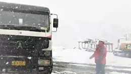 新疆和田縣境內發生重大車禍？謠言！