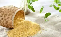 為什麽兩個「米」（米哈遊和小米）都這麽和其他友商不一樣？