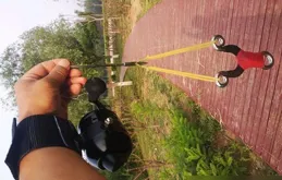 山東一男子炫耀「射魚」成果，網友質問：射這麽多魚，你不愧疚嗎