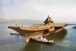 瓦良格號震撼工人心，夢想與希望交織，海上追夢者共逐長風