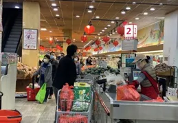 華人西班牙開2家超市每天8點關門周末不營業 吐槽勤勞致富是個謊言