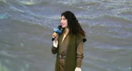 張雨霏簡直是莫阿娜本娜啊！一頭微卷發甜美可人，笑起來好治愈！