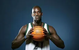 美媒重排歷史前十大前鋒：字母哥第七，巴克利第五，諾天王第三！