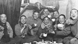 美國人：跟中國人打過仗才知道，只有中國人的戰鬥力和夥食成正比