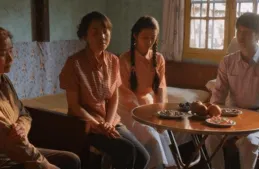 小巷人家黃玲讓孩子直面人性陰暗，堪稱最佳的家庭教育範例