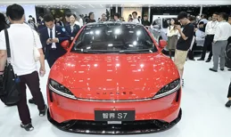 余承東放大招，智界S7只賣22萬起，卷瘋小米、特斯拉