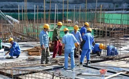 男子偶遇工友妻子，發現竟是失蹤14年的原配，三人婚姻如何收場？