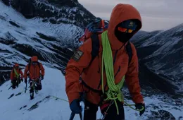 不捧不踩，中國這5個「高價效比」沖鋒衣品牌，確實不比始祖鳥差