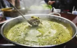 剪刀已冒煙，速來幫忙！這座「神秘古城」的沙糖桔開市啦