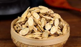 血虛睡不著，火旺做夢多，氣血睡不夠，中醫教你補血益氣滅火！