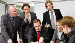 為什麽有些領導總是看不見真正「幹活」的人？領導需要在意是誰在「幹活」嗎？