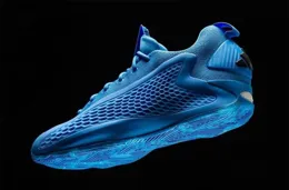 愛迪達 Anthony Edwards 1 Low 「Christmas」 將亮相