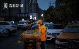 武漢一外賣騎手被投訴後持刀上門，這起事件在社會上引起了怎樣的反響？