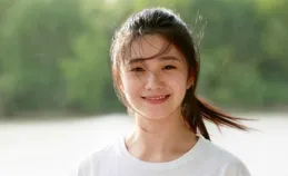 張藝謀拒用整容臉，6位謀女郎一個比一個美，周冬雨精致鞏俐霸氣