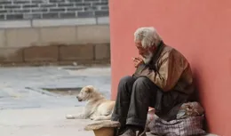 流浪老人的故事