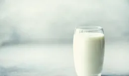 牛奶裏全是防腐劑，有毒還致癌？要遠離這4種「假牛奶」