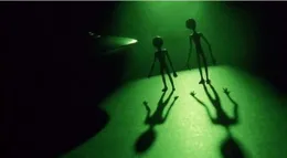 【走近科學】中離譜的科學真相，神秘飛棍竟是飛蛾，看完真要笑死