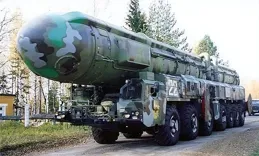 洲際飛彈再厲害，沒有發射車也白搭！中國直接交換來了一條生產線