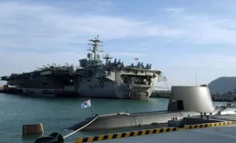 太狂！美核航母新年迫近南海！除夕當天，解放軍南海巡航震懾美軍