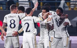 3-3！0-1！西甲瘋狂一夜：巴薩絕平，馬競翻車，皇馬終結冠