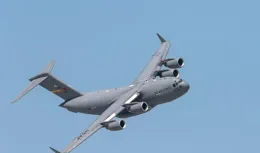 不許中國改變現狀？美軍試射彈道飛彈，利用C17A運輸機，另辟蹊徑