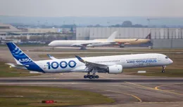 波音737MAX9驚險「開門紅」：應急艙門「離家出走」航空安新風波