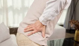 這5種行為習慣，做的越多椎間盤越受傷，快看看你中招了嗎！