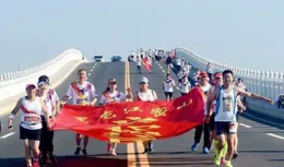 熱愛跑步的，不是閑學生就是有錢中產？