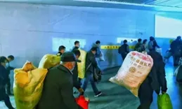 春節歸途：空蕩蕩的鄉村