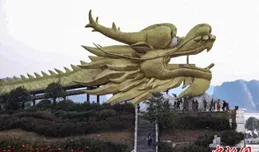 （新春走基層）貴州余慶：999公尺龍形觀光長廊吸引遊客