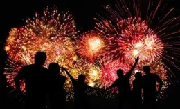 想拍出不一樣的年味大片？雙潛望+新春浮水印，OPPO做的很應景！