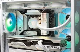 2024年，背插式主機將顛覆遊戲界！你準備好了嗎？