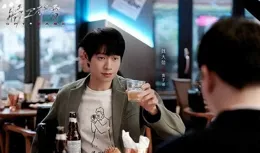 分享一部百看不厭的諜戰劇，全員都是實力派，狂追8集停不下