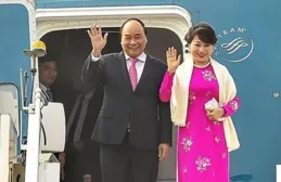 被越南第一夫人驚艷到了！穿粉紅色連衣裙配盤發，微胖圓臉好顯貴