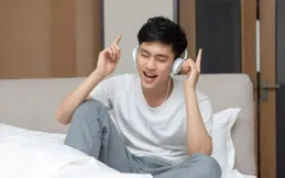 老人壓腿拉筋，對骨骼是好是壞你做對了嗎專家為你解答！