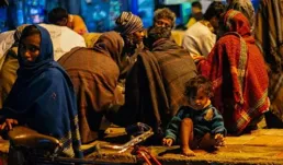 月光下的承諾：在長夜中追尋那一絲溫存