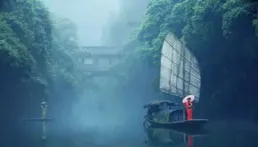 三峽大瀑布：自然之魂，一幅流動的畫卷