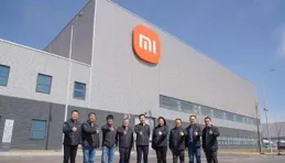 雷軍，撕下車圈「遮羞布」