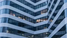 保時捷（中國）招聘！無筆試&大一大二可投！早10晚6、免費健身房！