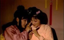 寶玉與襲人偷試，襲人臉上很害羞，但身體很誠實