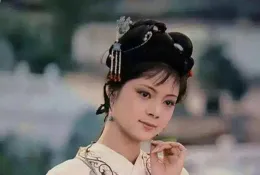 【紅樓夢】中，「艷冠群芳」指的為什麽是薛寶釵而不是林黛玉？