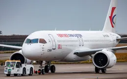 中國商飛4條自動總裝線火力全開：C919將迎來年產200架大躍進！