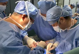 世界首例肺癌術後雙肺移植的間質性肺病患者康復出院