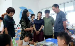 父母的「苦難式教育」，殘害了一代又一代人（漫畫）