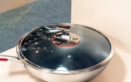 不銹鋼鍋能熬中藥嗎？不銹鋼鍋對人體有害嗎？