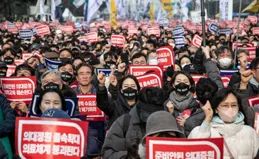投子認輸？尹錫悅就醫改風波道歉，話音剛落，南韓醫生削減接診量