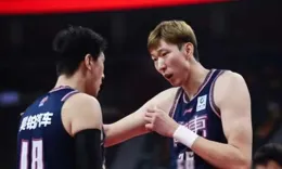 周琦9分鐘13分驚艷！廣東12連勝狂勝南京，曾繁日大三元閃耀