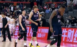 廣東宏遠男籃再出奇招，杜指導見人下菜碟，玩的就是克制！