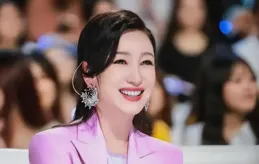 秦海璐：京劇出身片酬過億，嫁大7歲老公，兒子竟不願叫她一聲媽