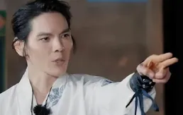 喜劇花灑向佐，因模仿周星馳經典作品角色，獲得評委一致好評